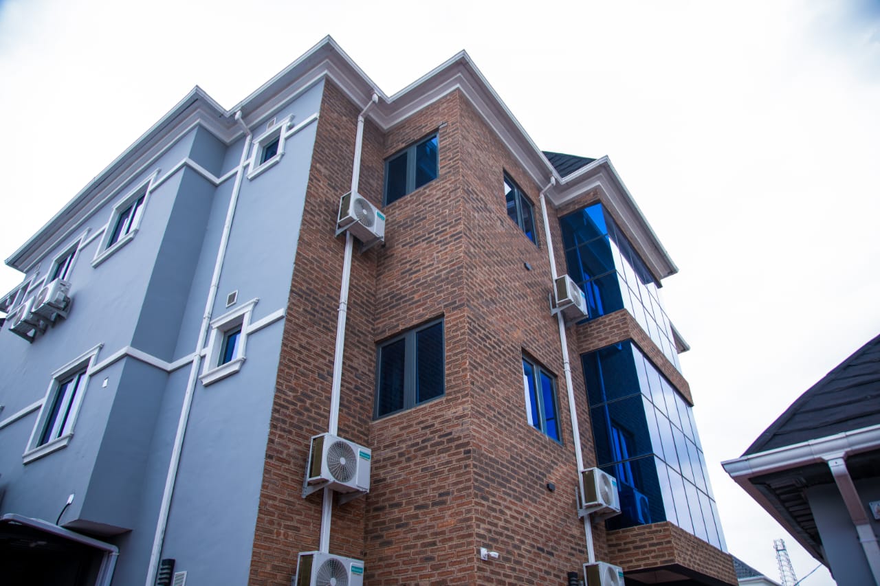 CRS Suites exterior
